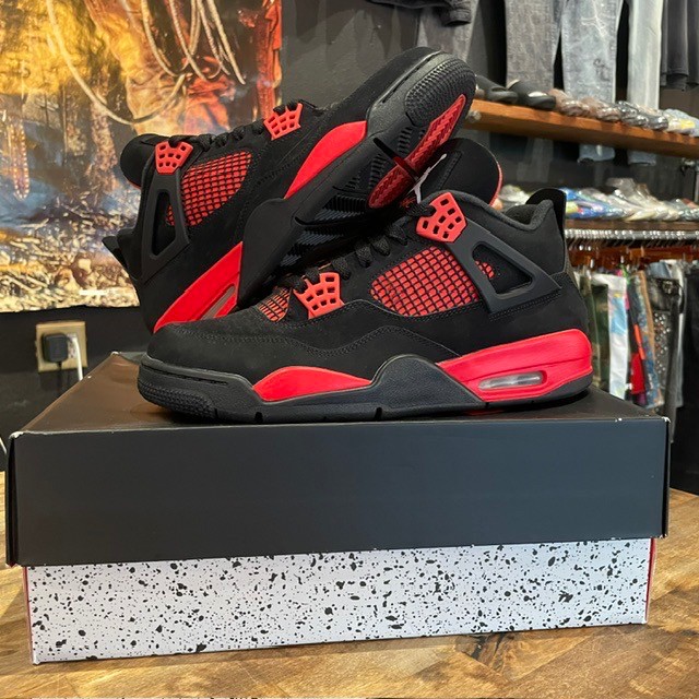 Jordan 4 Red Thunder - Size 10.5