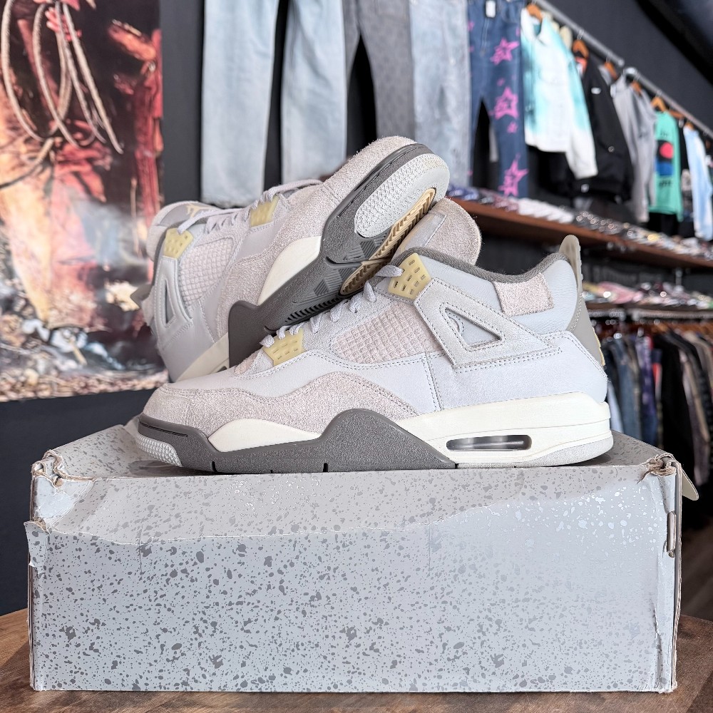 Jordan 4 Craft Photon Dust - Size 11.5