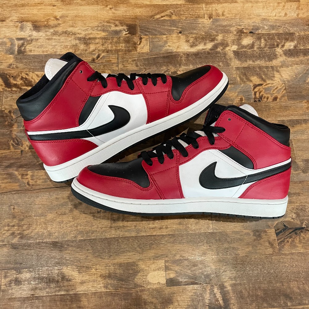 Jordan 1 Mid Chicago Toe (No Box) - Size 11.5
