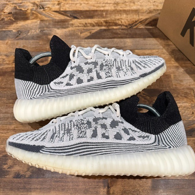 Yeezy 350 CMPCT Slate Panda - Size 9