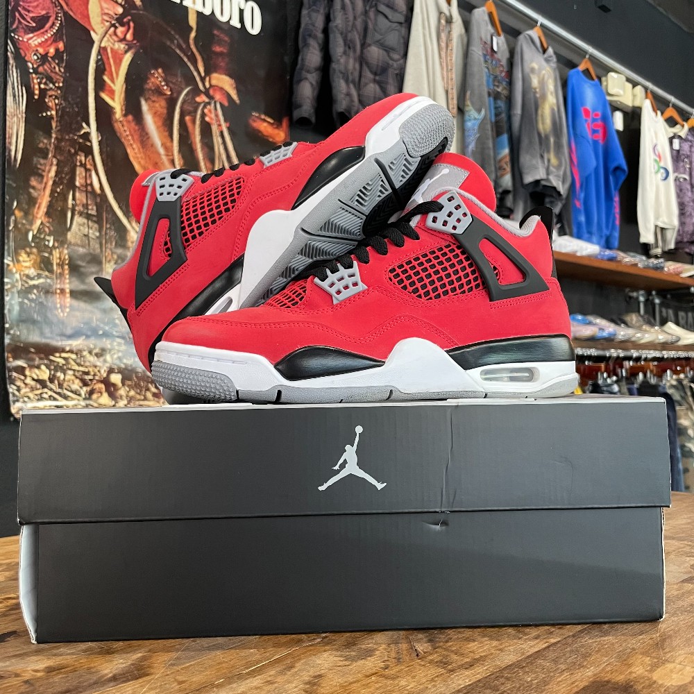 Jordan 4 Toro Bravo - Size 8.5