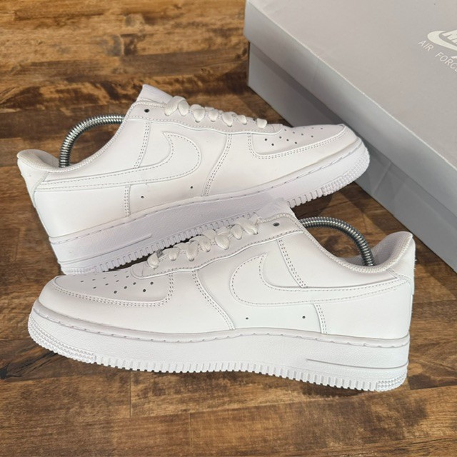 Nike Air Force 1 Low (W) White - Size 10W