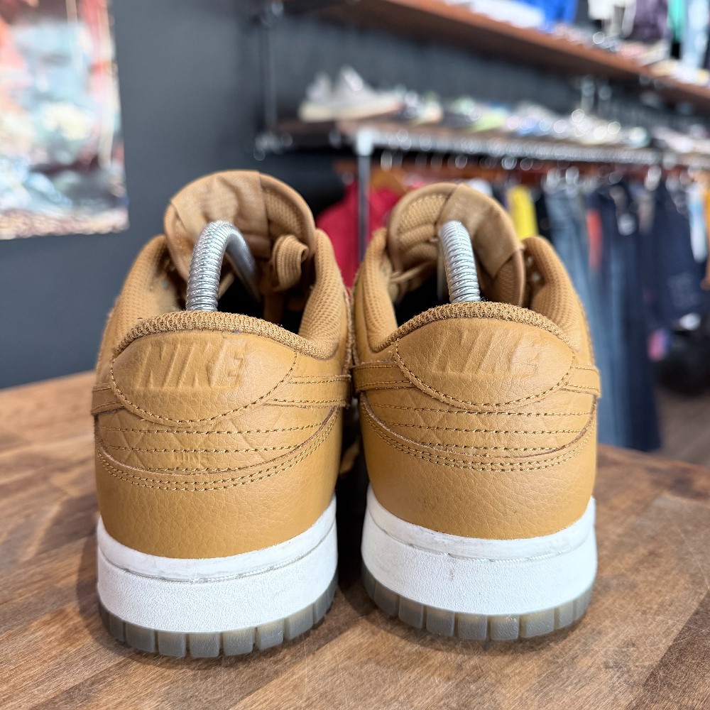 Dunk Low Wheat (No Box) - Size 9W