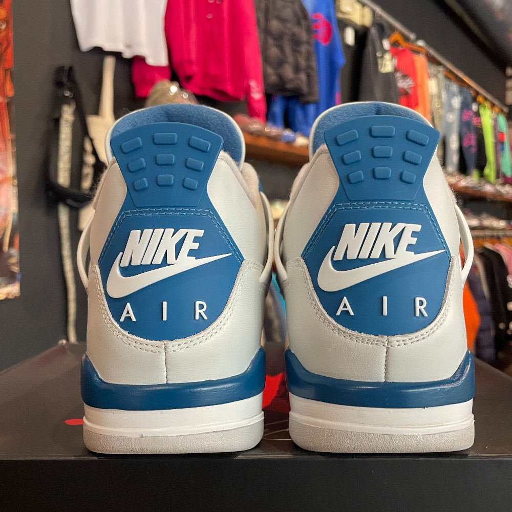 Jordan 4 Military Blue - Size 8.5