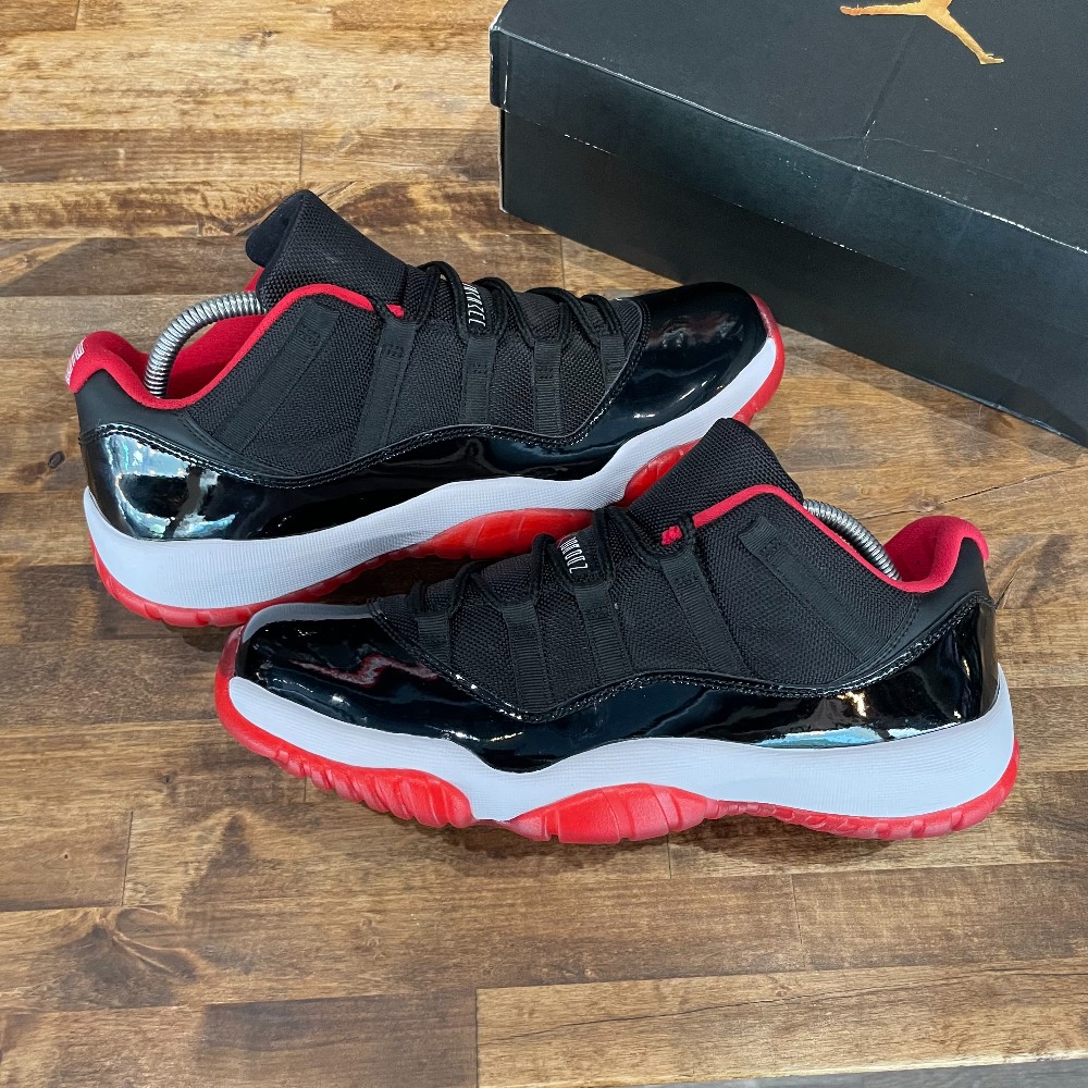 Jordan 11 Low Bred (2015) - Size 10.5