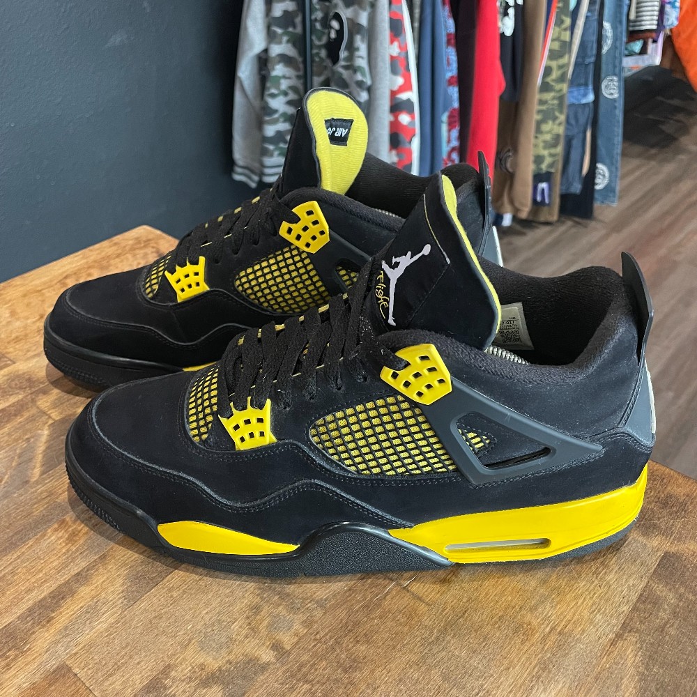 Jordan 4 Thunder (No Box) - Size 12