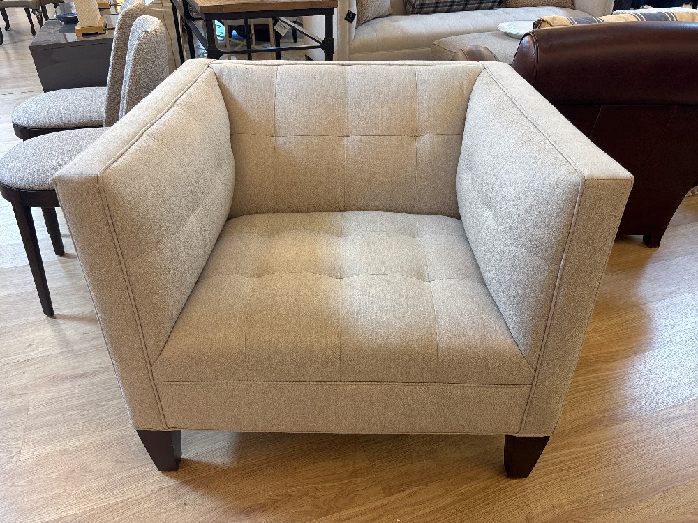 Fairfield Dominique Lounge Chair