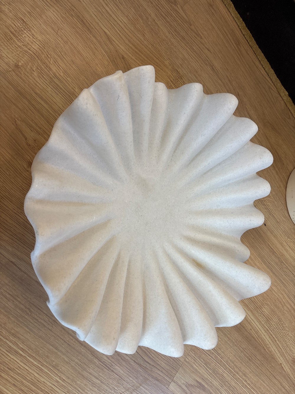 Ruffle Stone Center Bowl