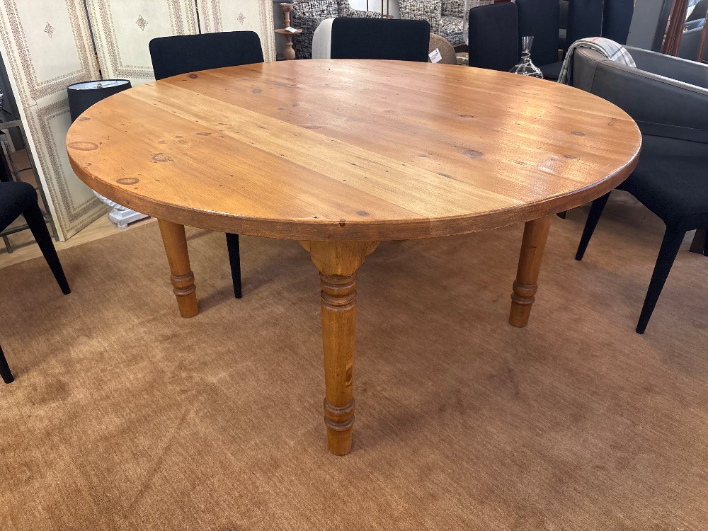 Round Pine Dining Table