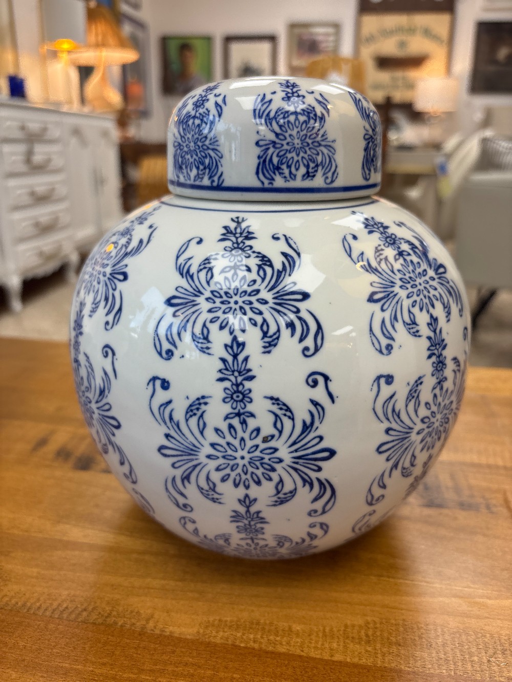 Blue & White Rounded Porcelain Ginger Jar