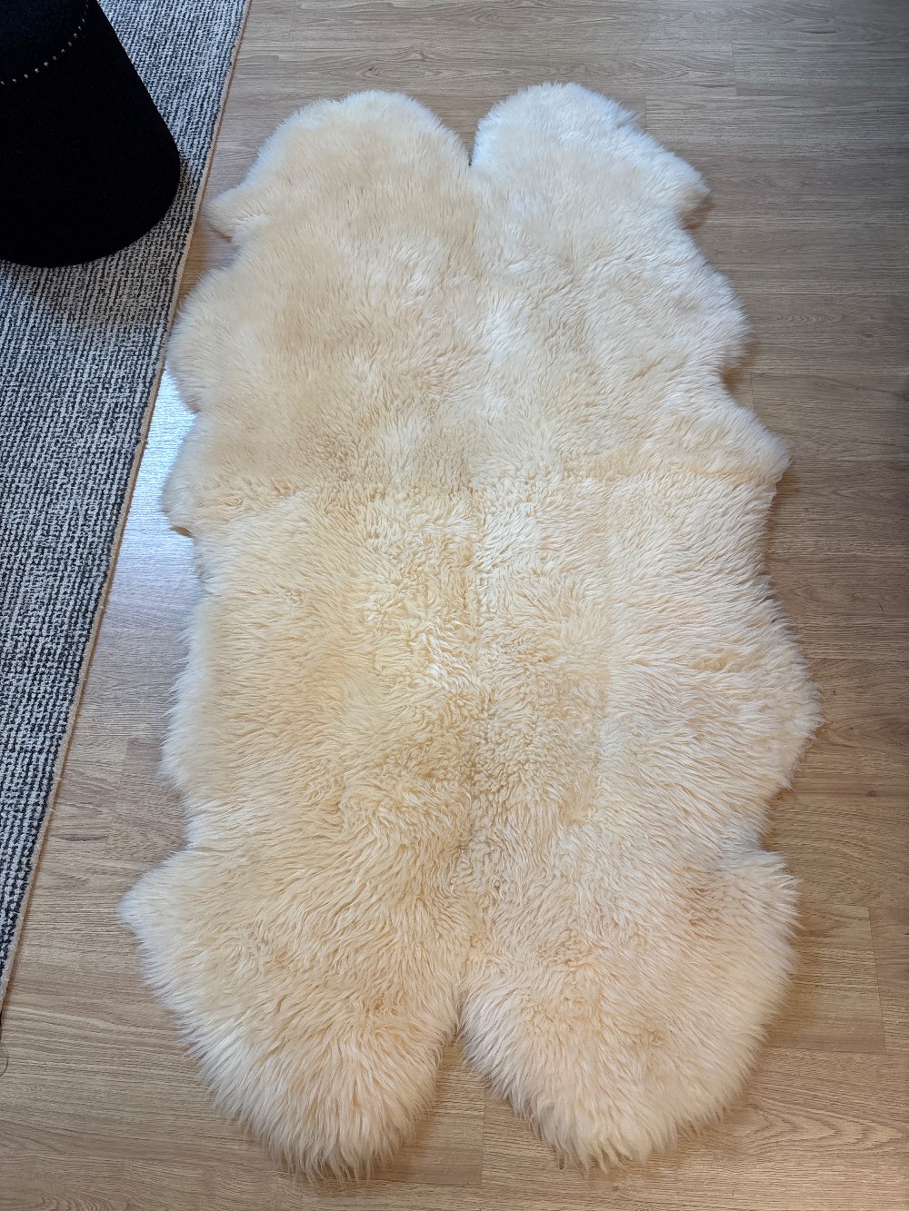 Auskin 100% Australian Sheepskin Wool Rug