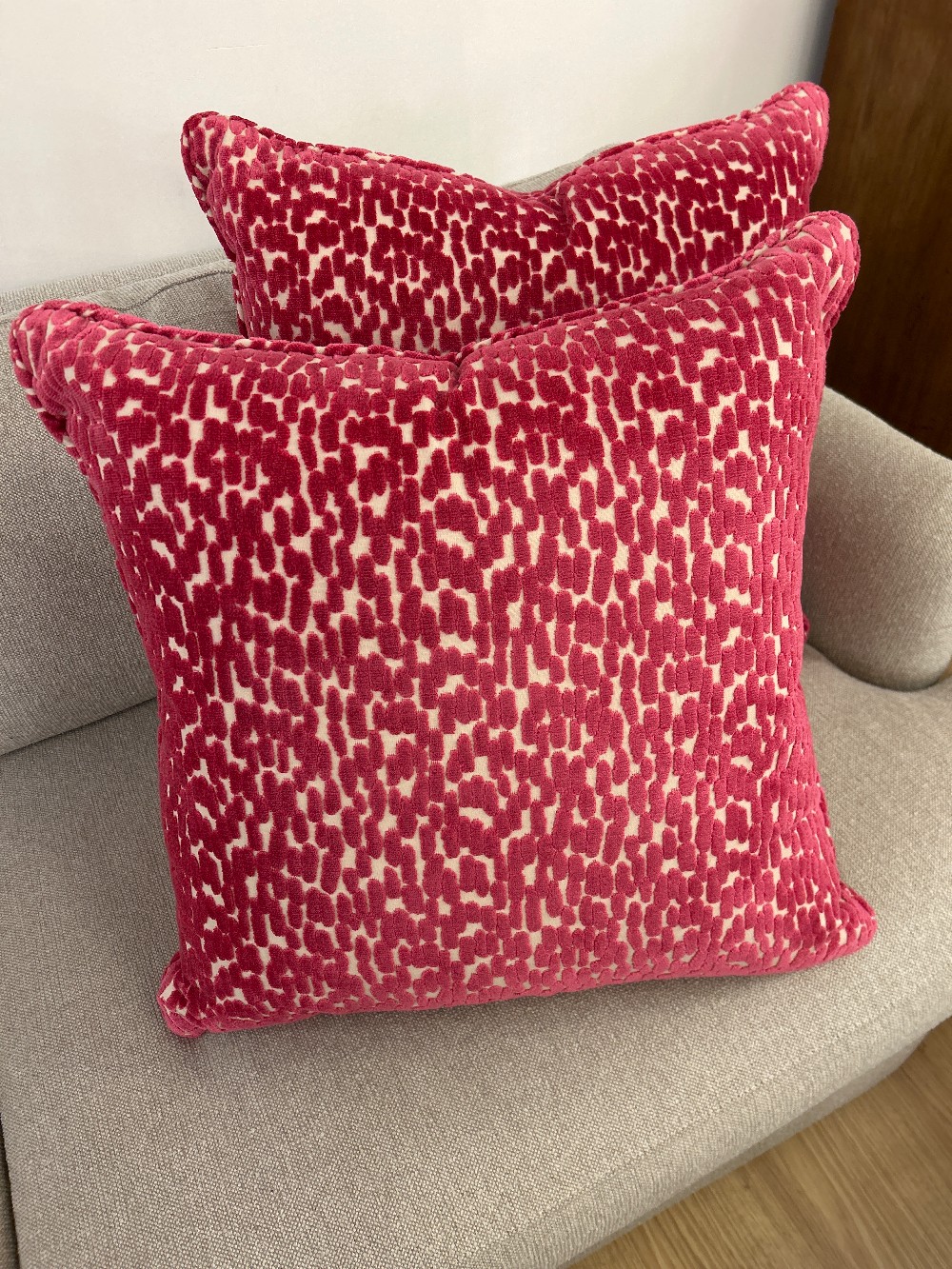 Bedside Manor Pink Leopard Cut Velvet Pillows, Pair