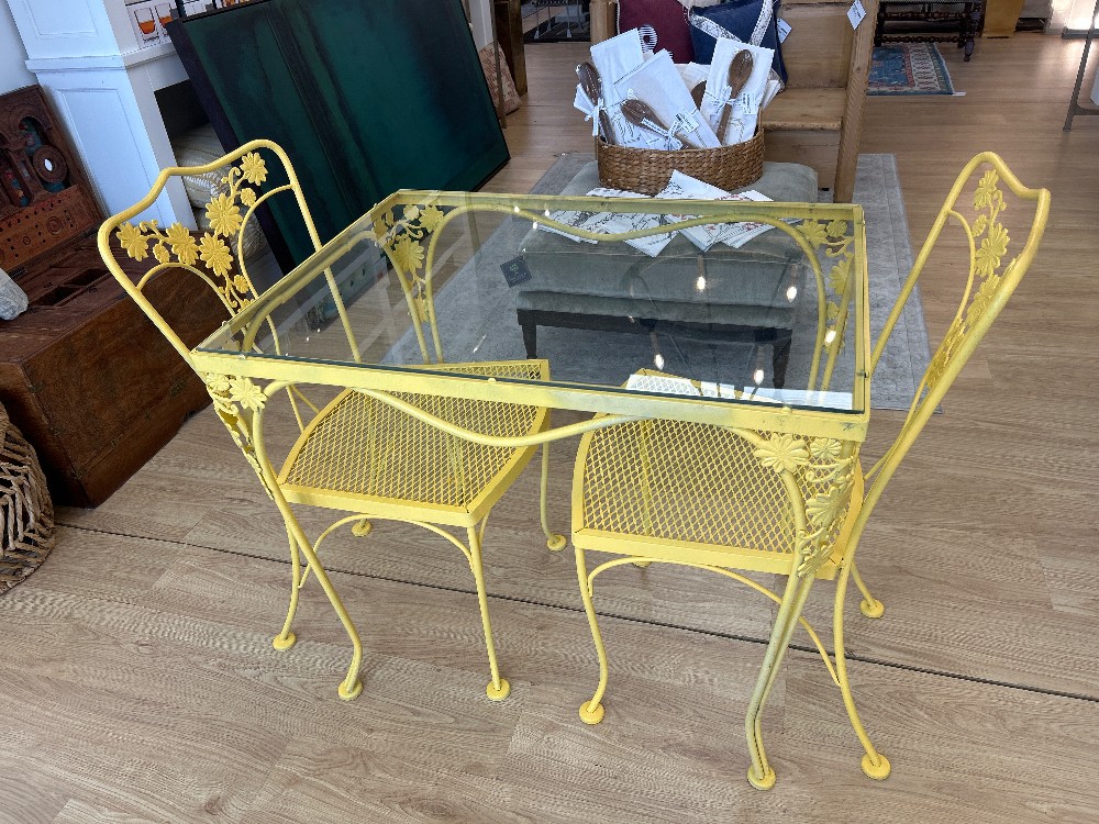 Woodard Mid-Century Daisy Painted Iron Table & 2 Chairs