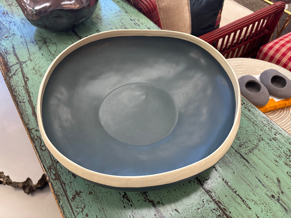 Scandinavian Designs Two-Tone Ceramic Bowl