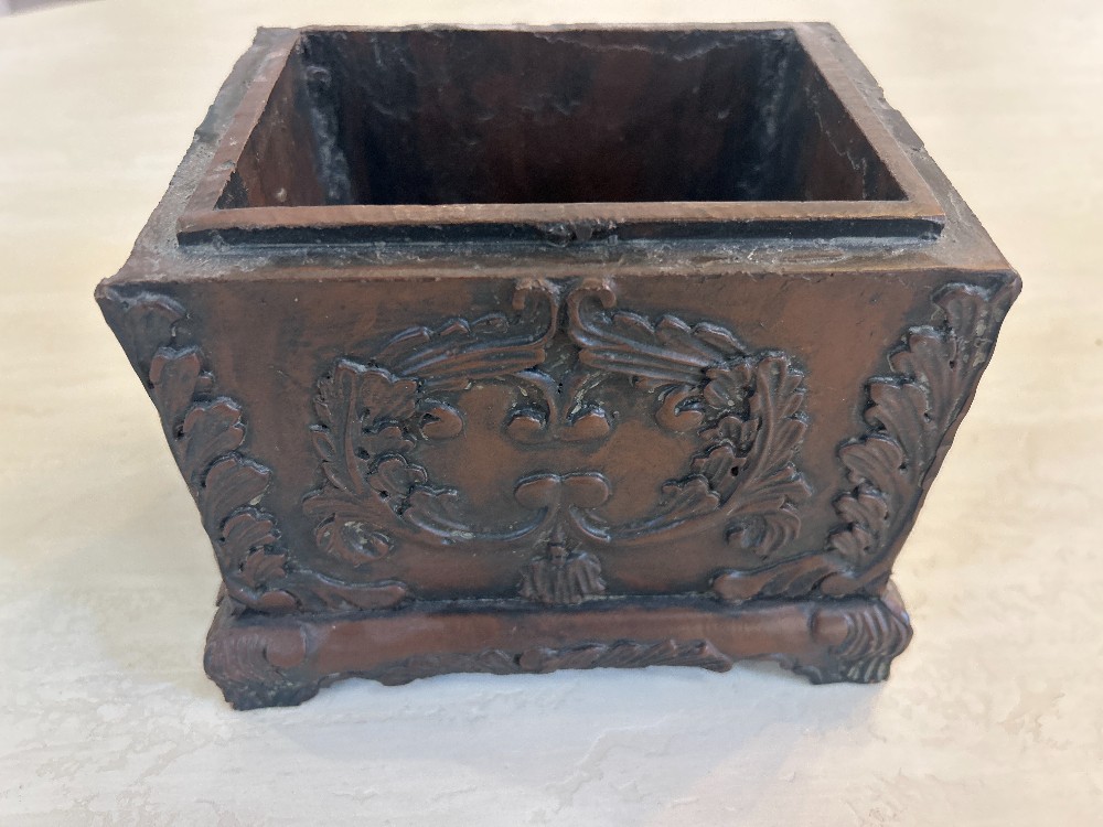 Decorative Resin Planter