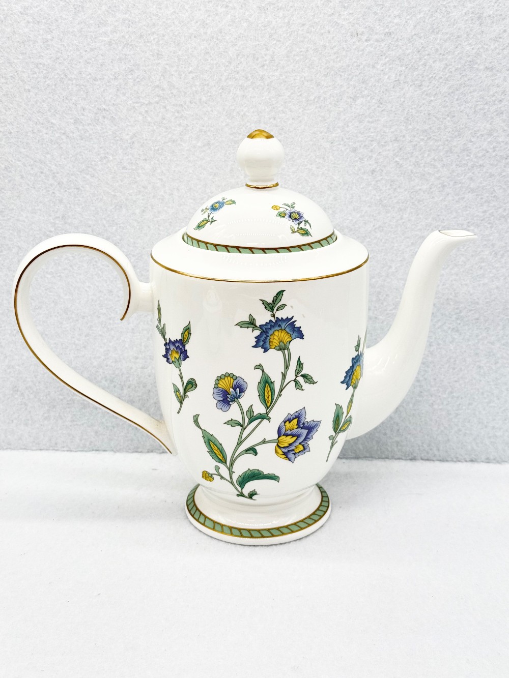 Villeroy & Boch - Teapot & Sugar Set