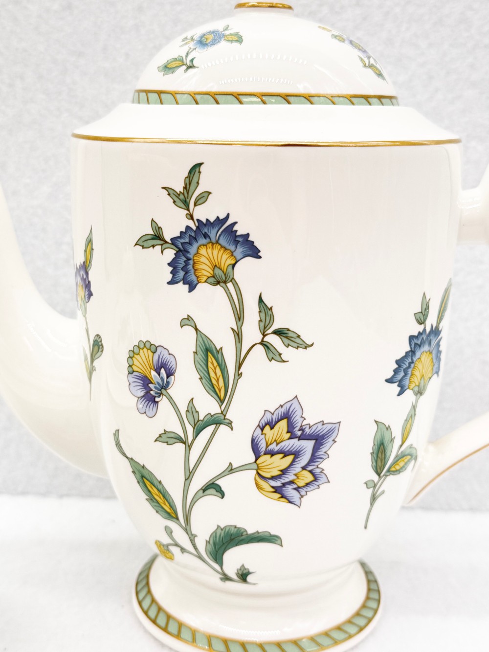 Villeroy & Boch - Teapot & Sugar Set