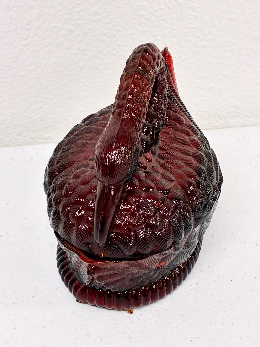 VTG Red Swan on a Nest