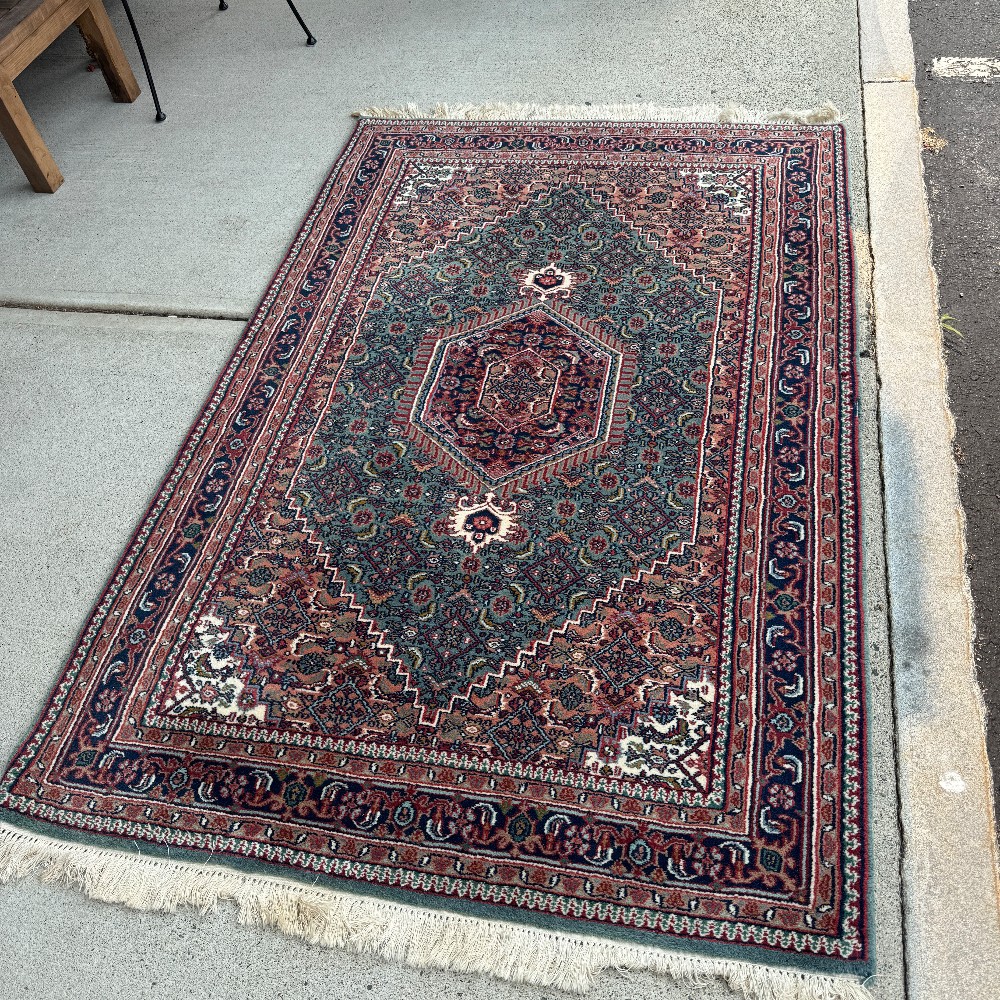 Medium Rugs