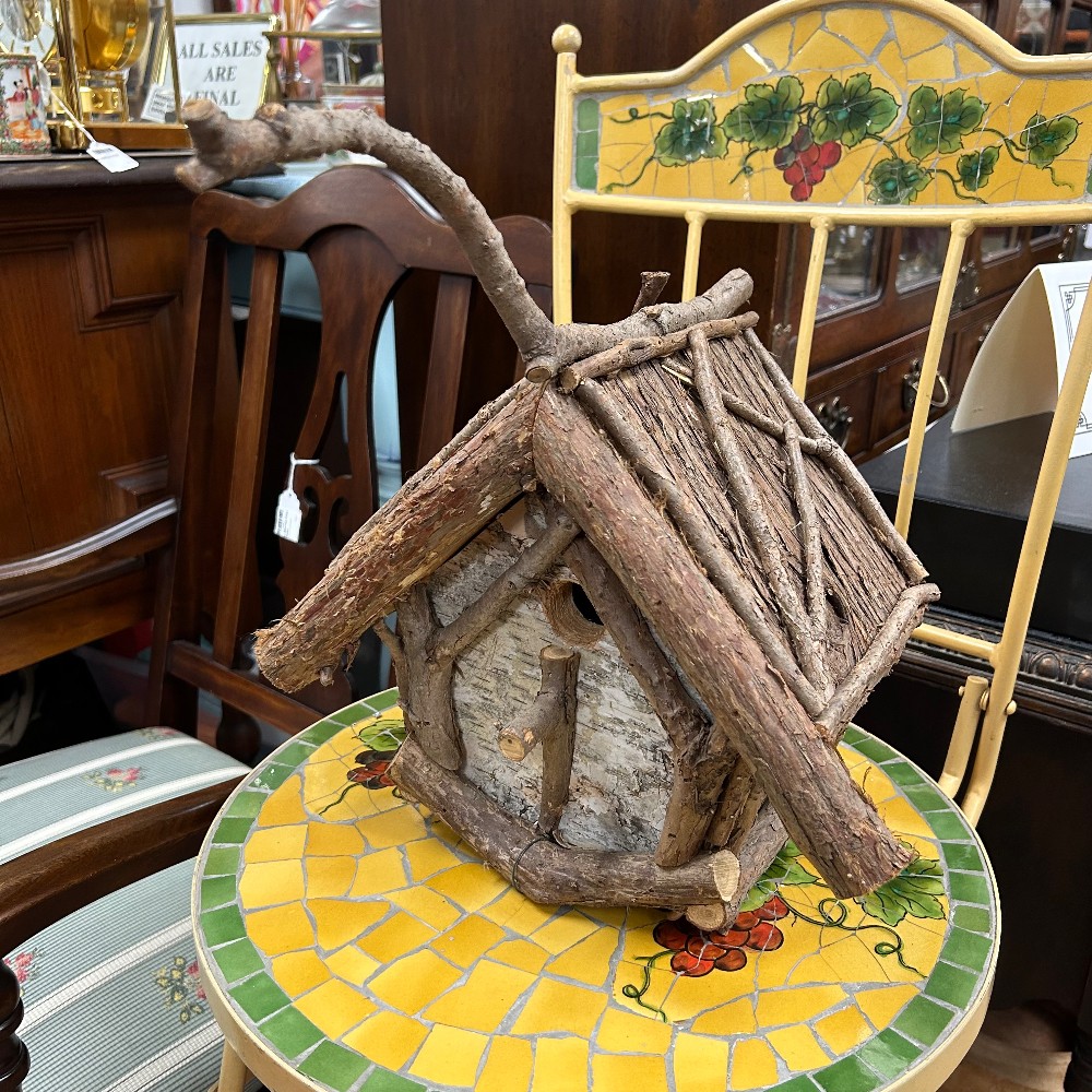 DECORATIVE OBJECTS