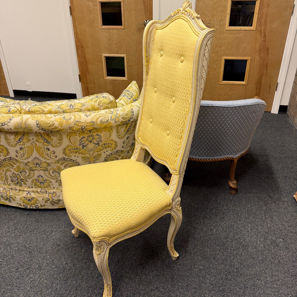 Club/Lounge Chairs
