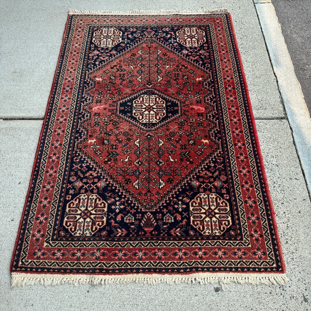 Medium Rugs