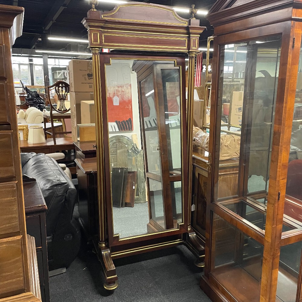Easel