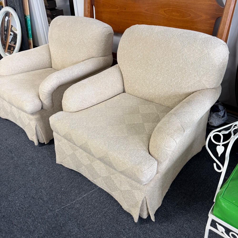 Club/Lounge Chairs