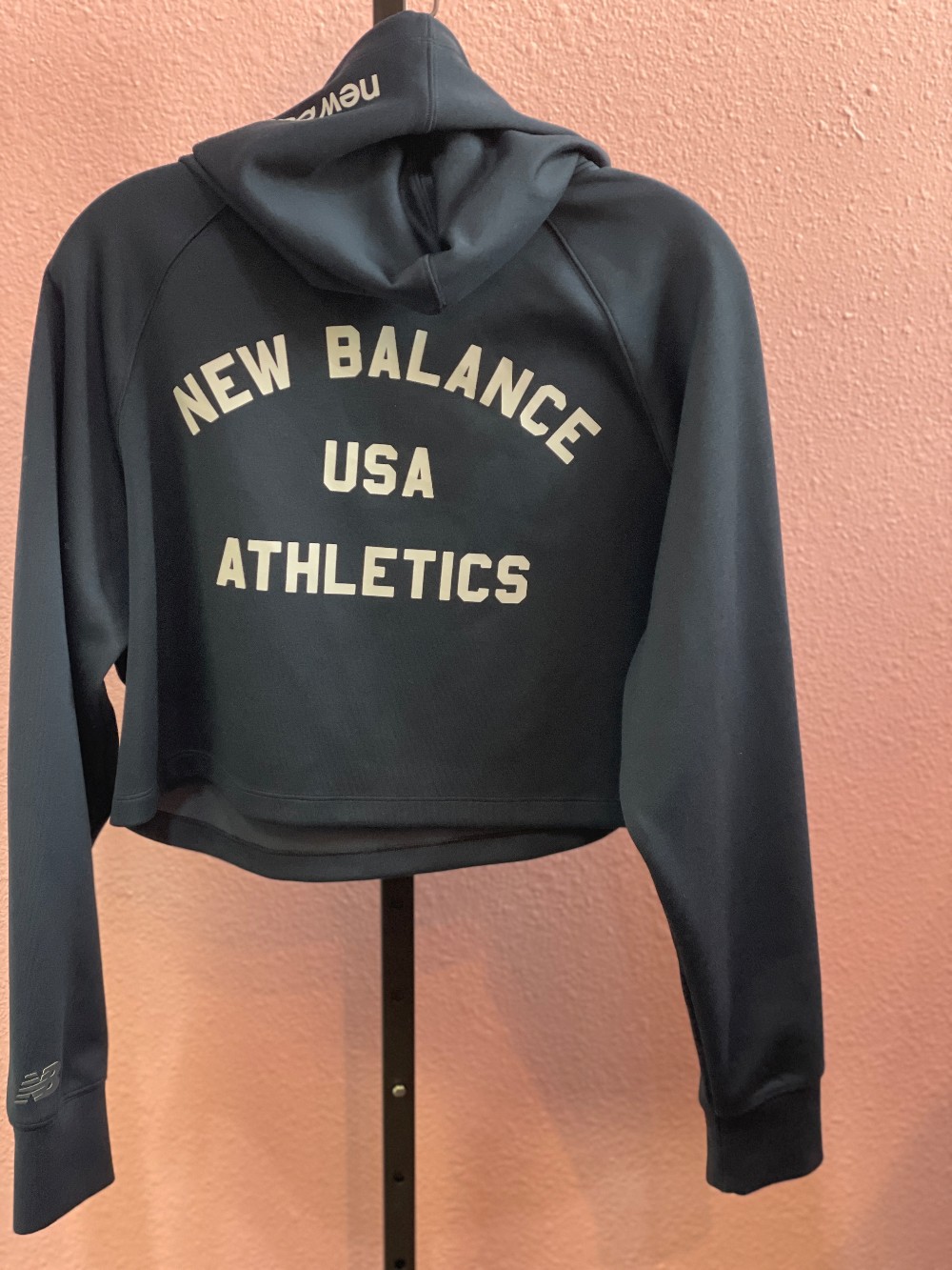 New Balance Cropped Hoodie