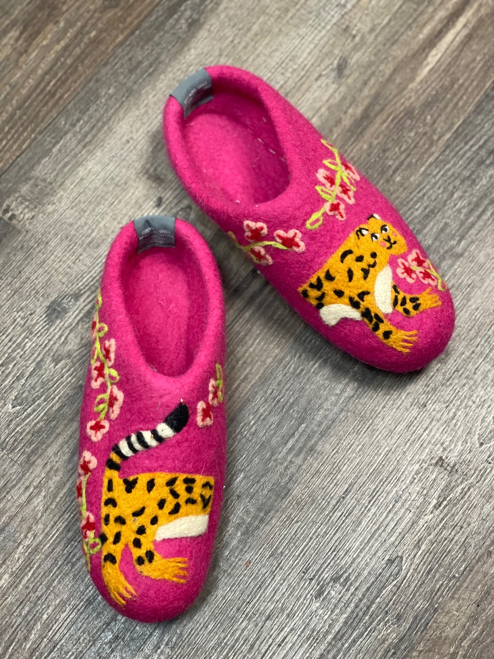 French Knot Print Fresh Tiger Felted Wool Slippers