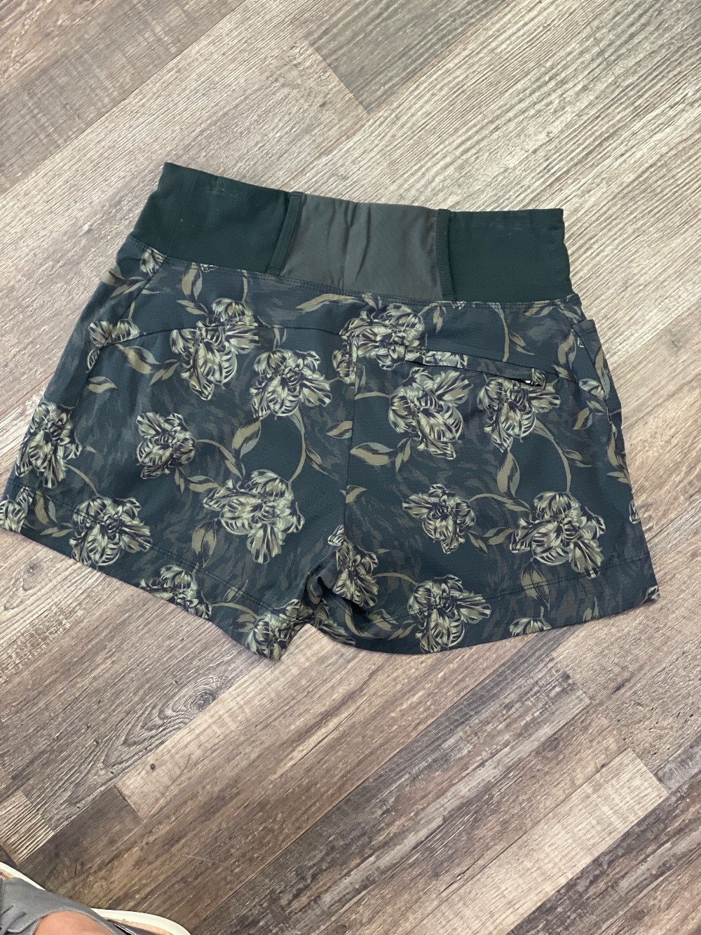 Athleta Trekkie North Printed Short