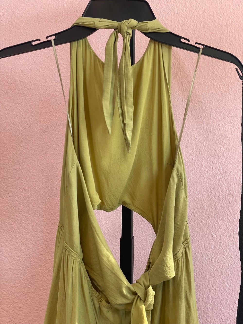 Le Lis Cut Out Tie Back Maxi Dress