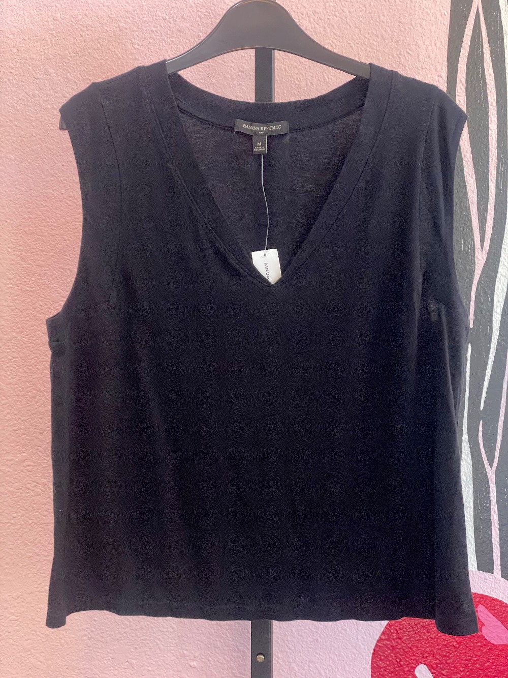 Banana Republic V-Neck Tee