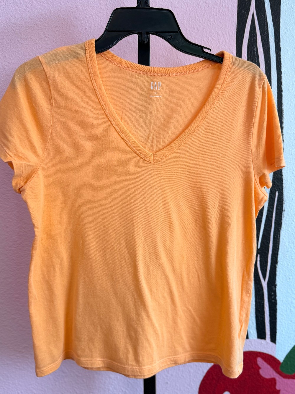 Gap V Neck Tee