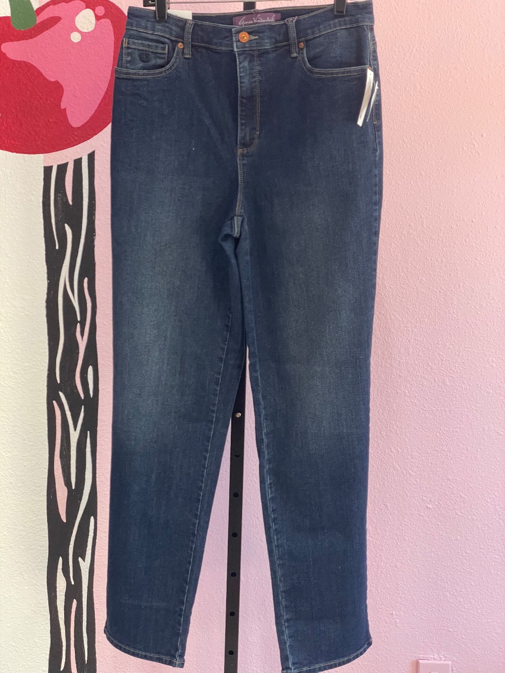 Gloria Vanderbilt Amanda Straighleg Jeans