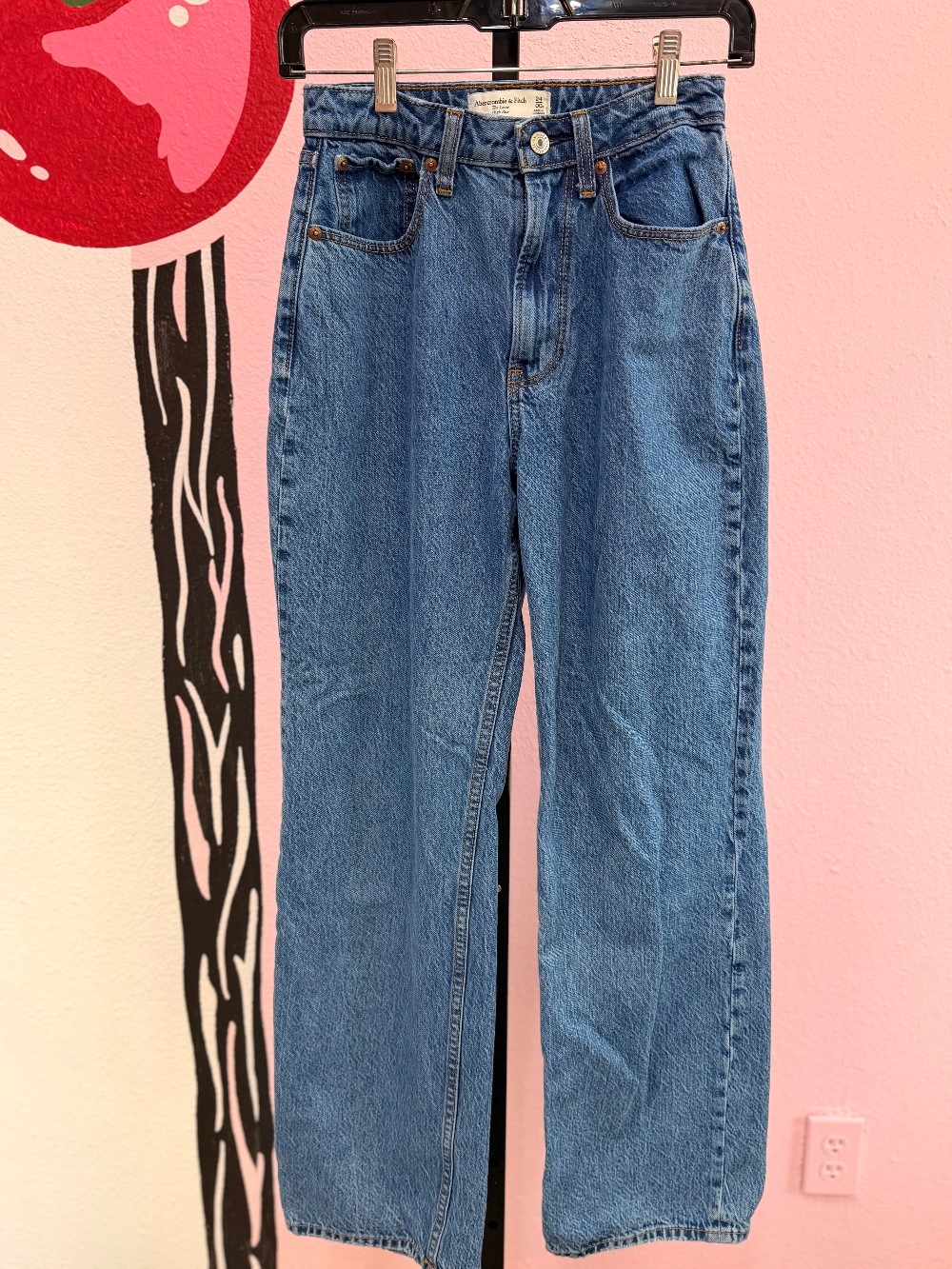 Abercrombie & Fitch The Loose Hi Rise Jeans