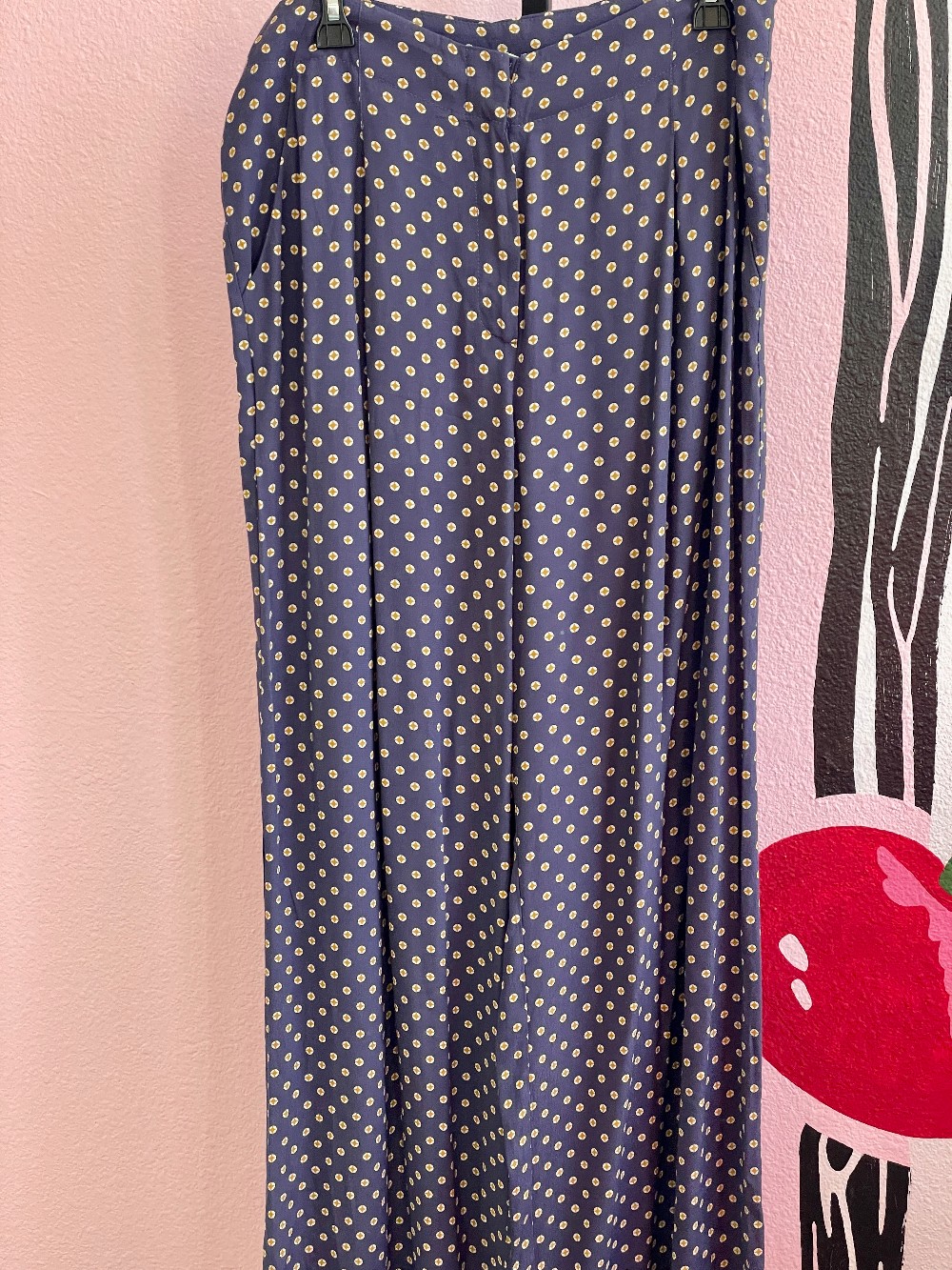 Feather Bone Patterned Flowy Pants