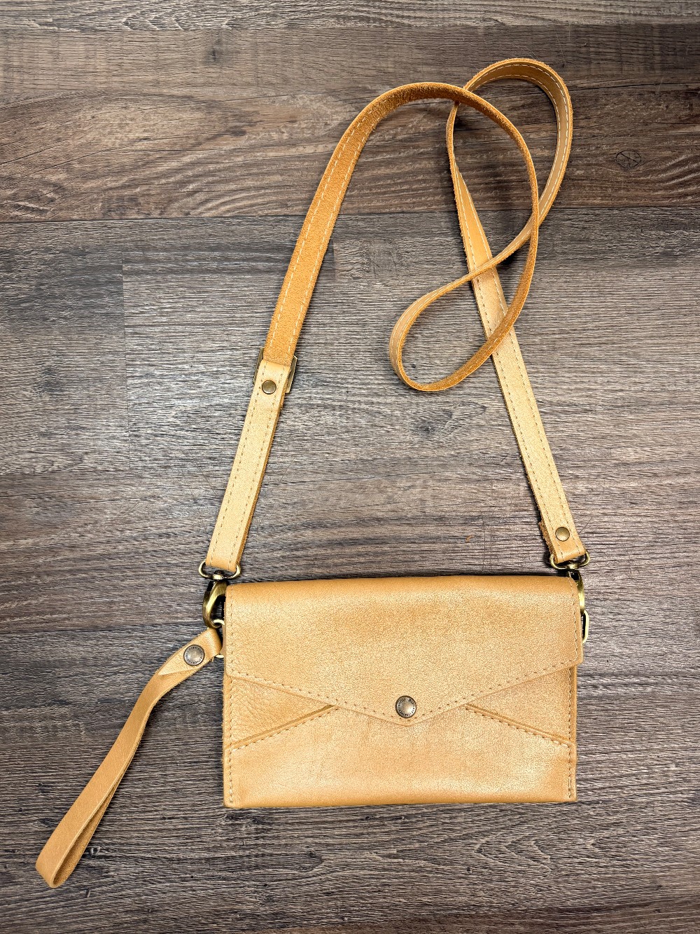 Portland Leather Envelope Wristlet/Crossbody