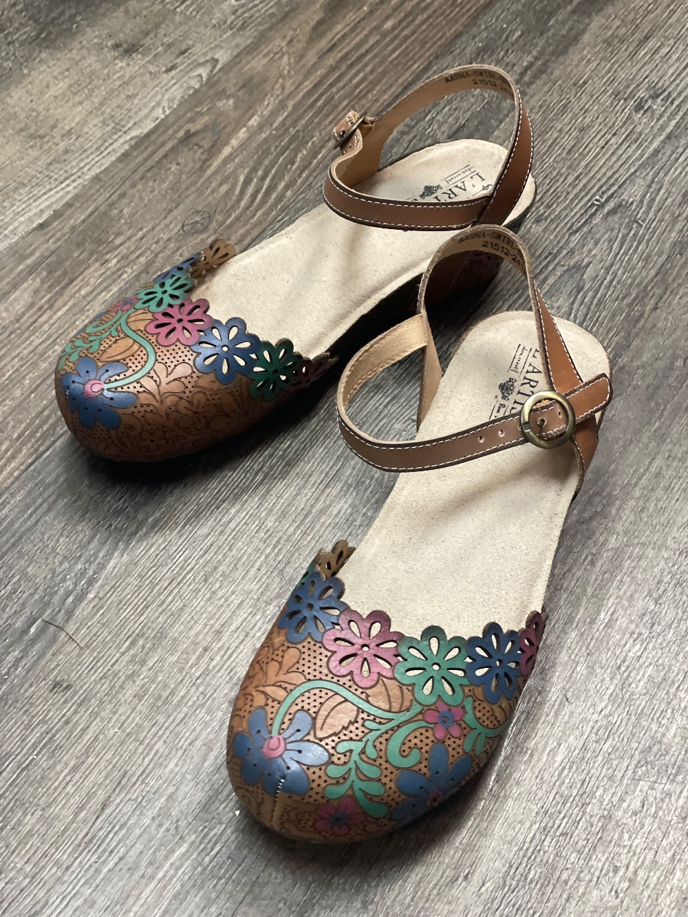 L'Artiste Floral Cut Out Mary Jane Clogs