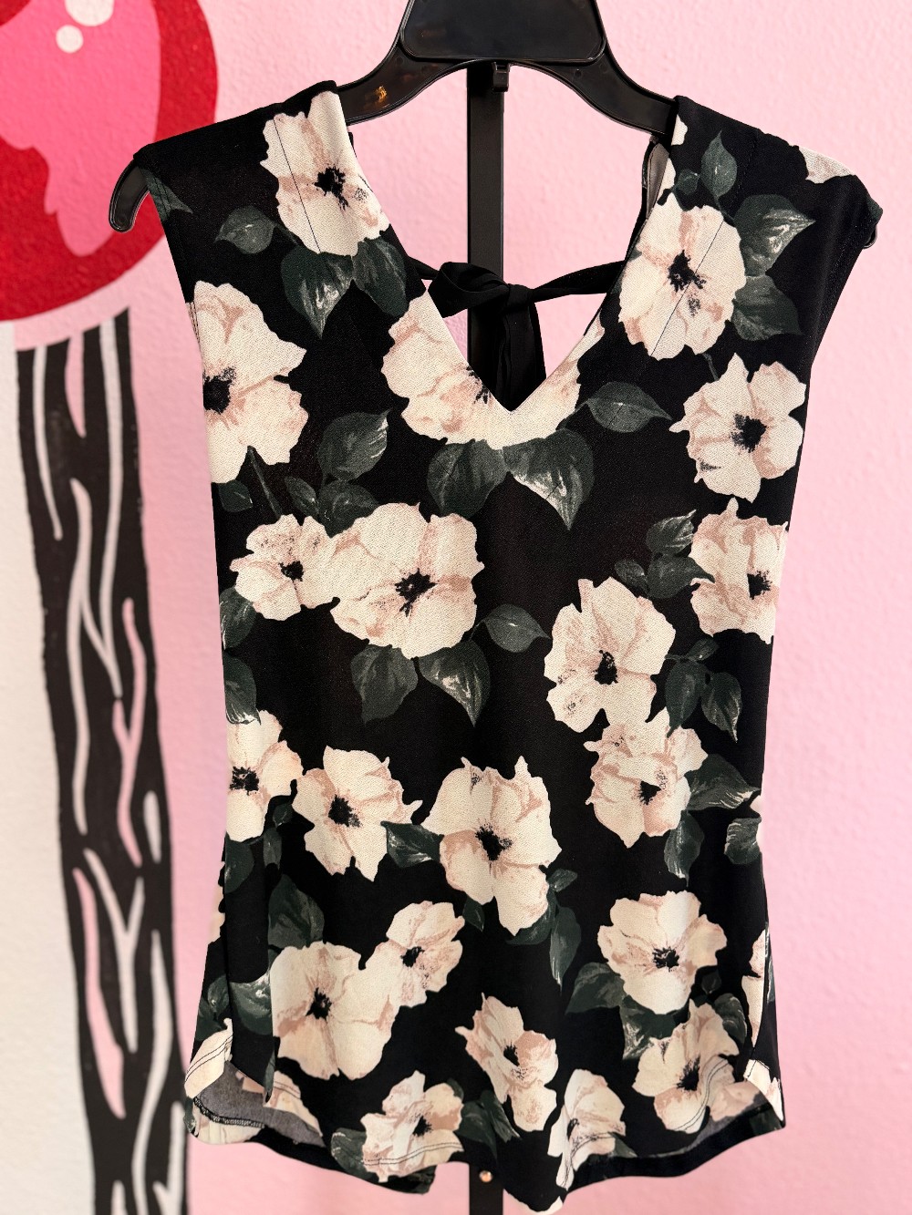 Dynamite Floral Vneck Sleeveless Top