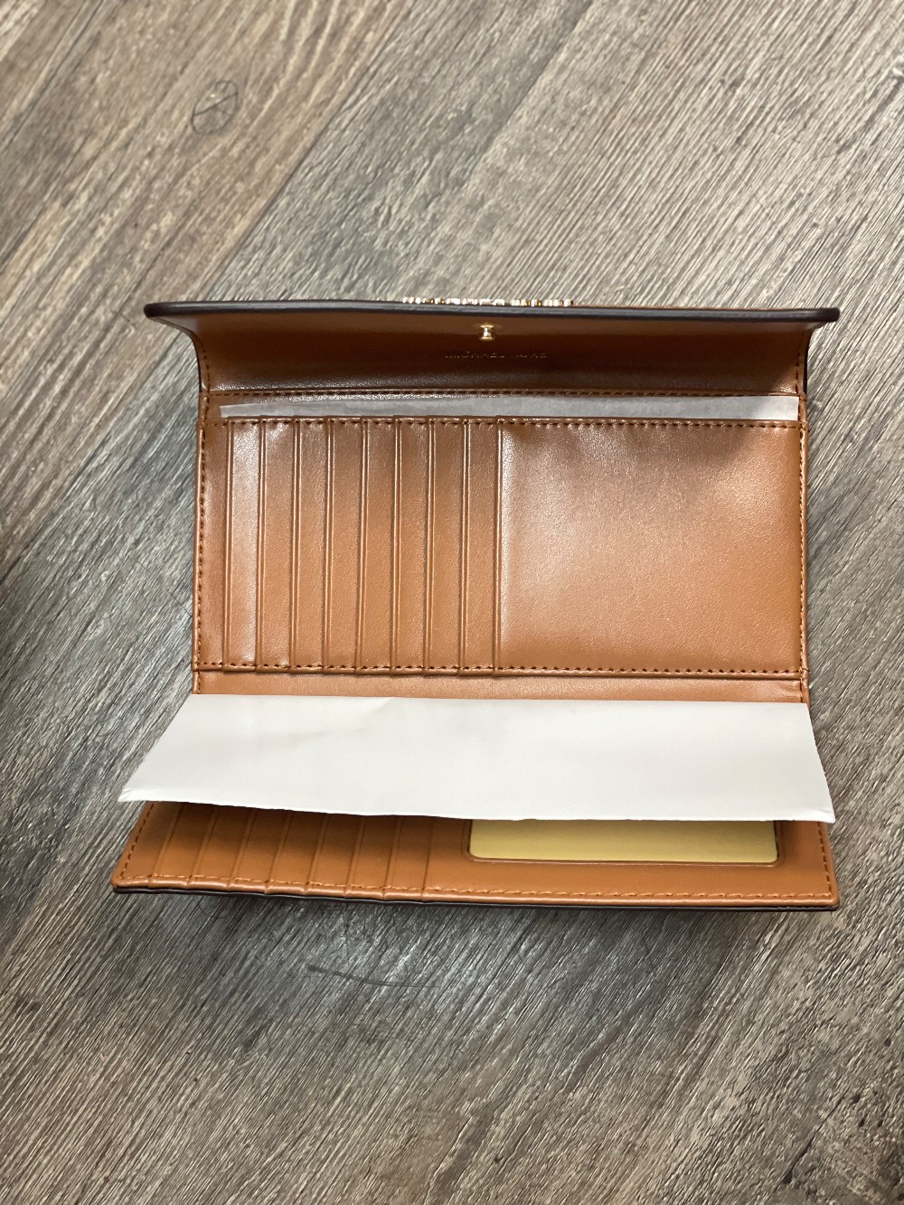 Michael Kors Jet Set Charm Trifold Wallet