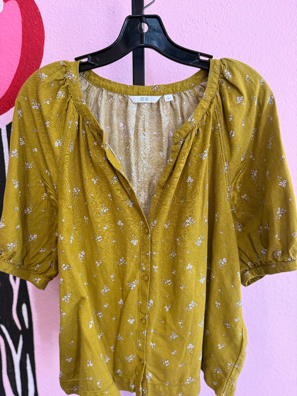 Uniqlo Linen Blend Button Down Top