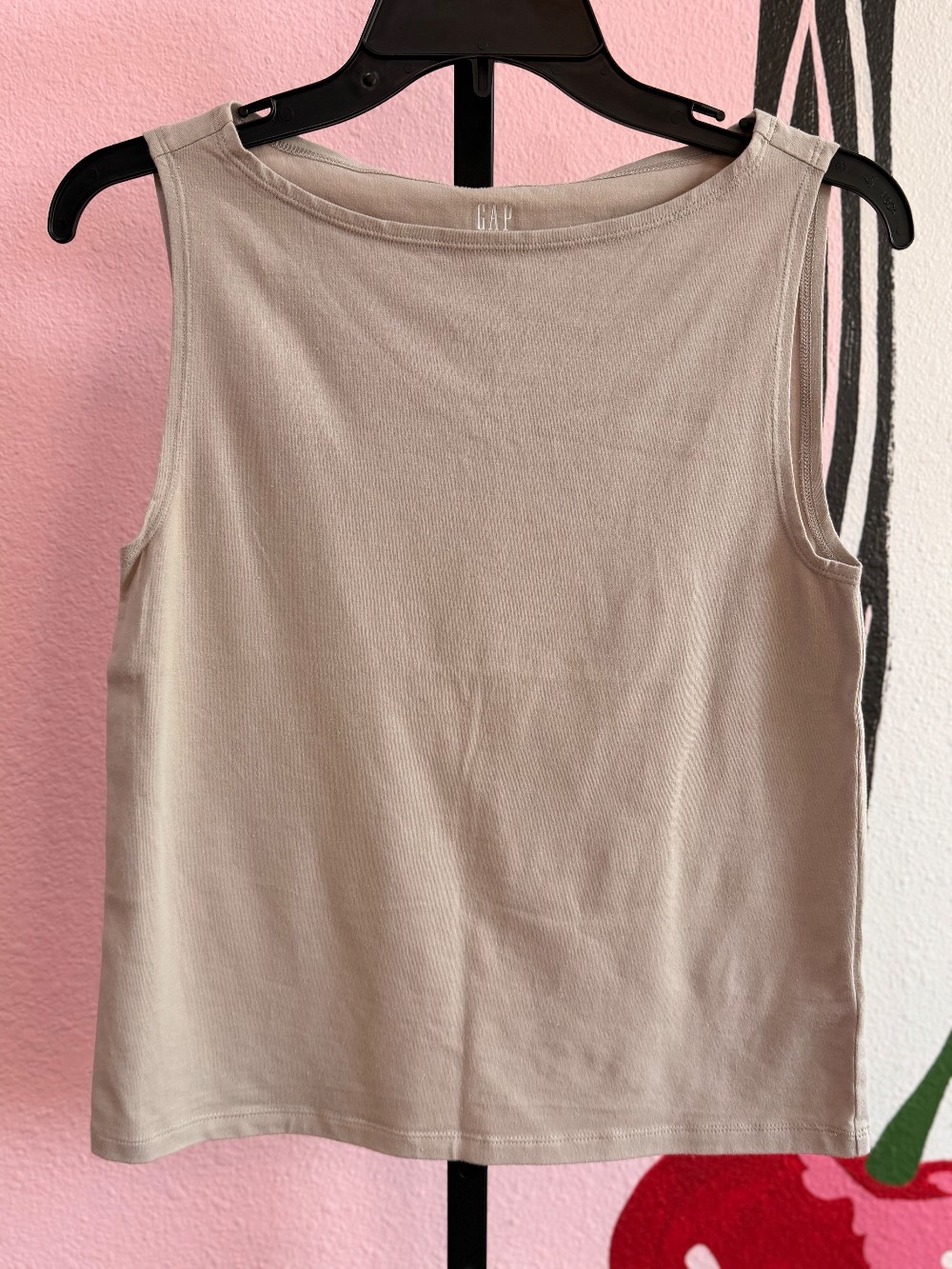 Gap Sleeveless Tee