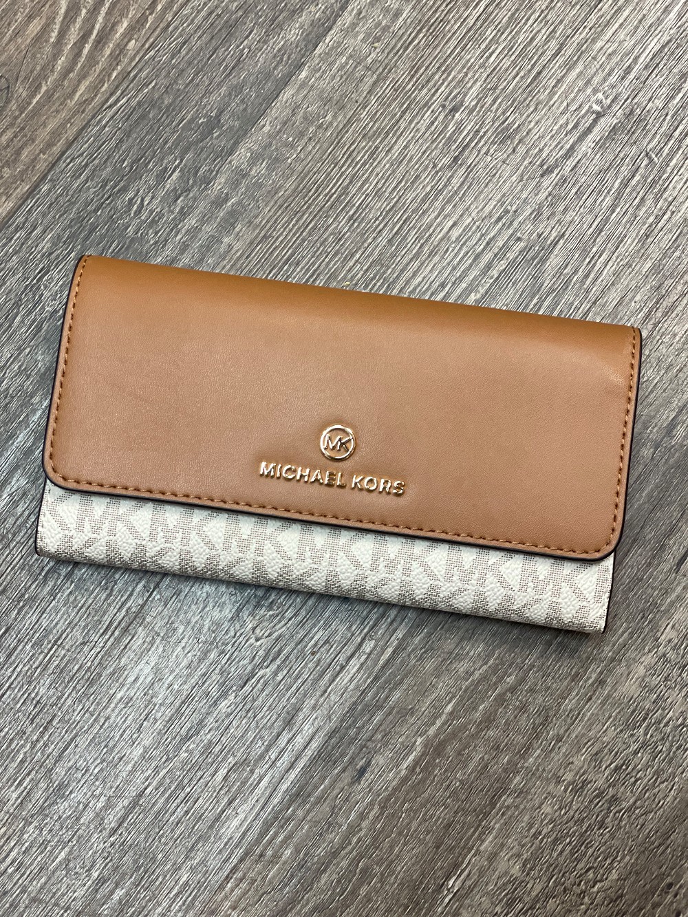 Michael Kors Jet Set Charm Trifold Wallet