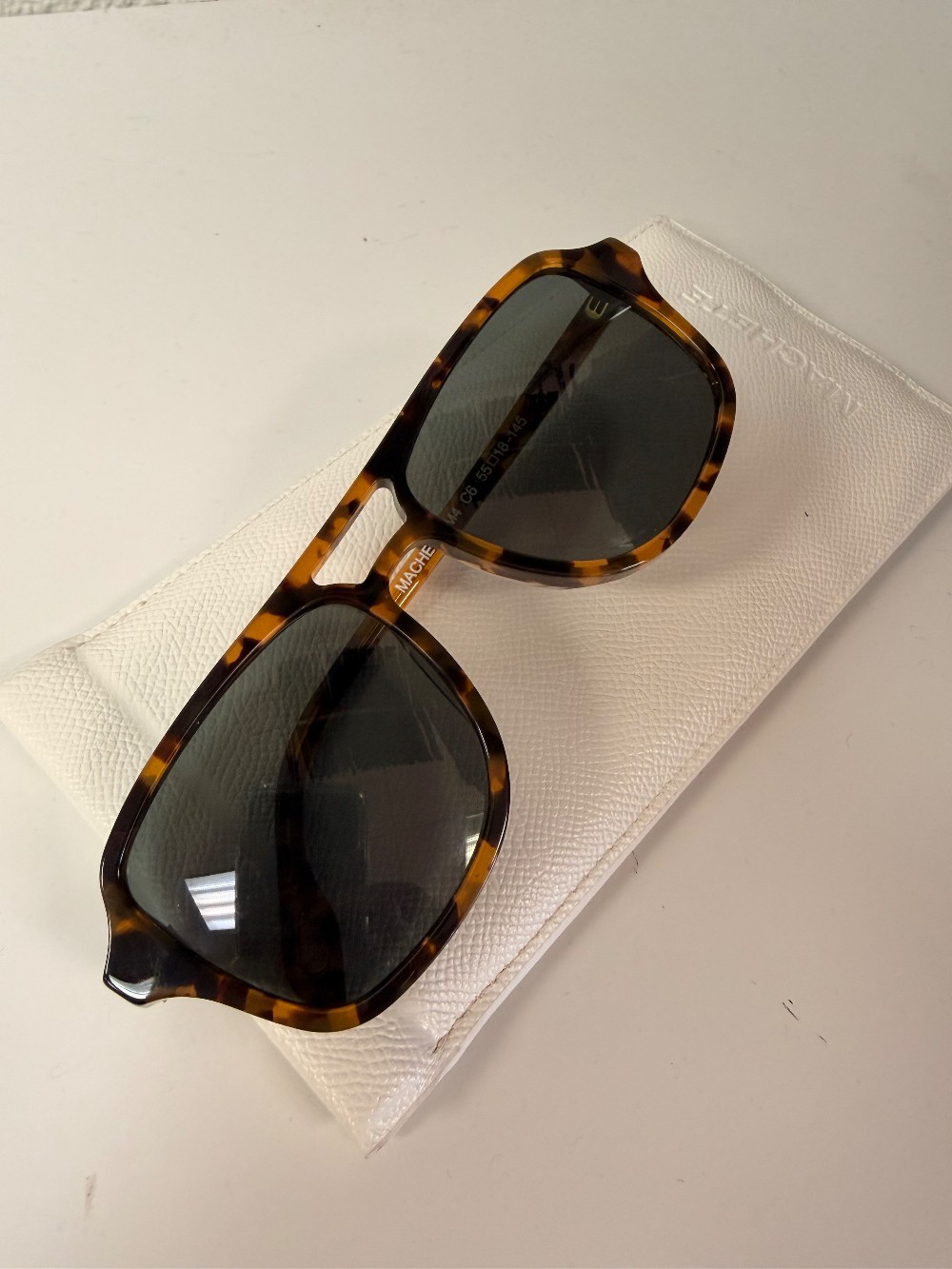 Machete Sunglasses w Case
