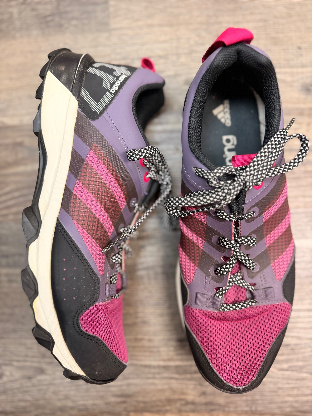 Adidas Kanadia Running Sneakers