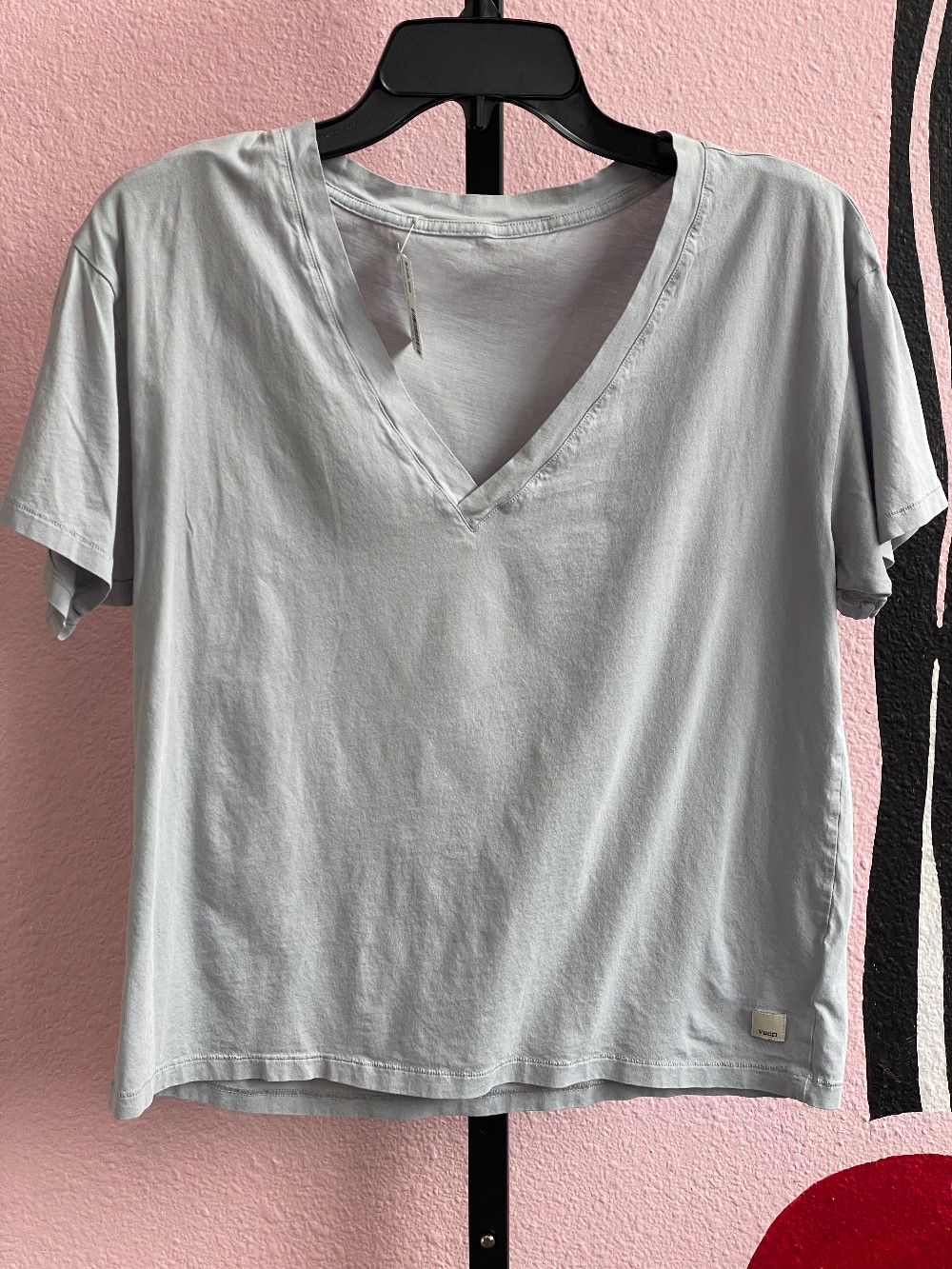Vuori V-Neck Tee