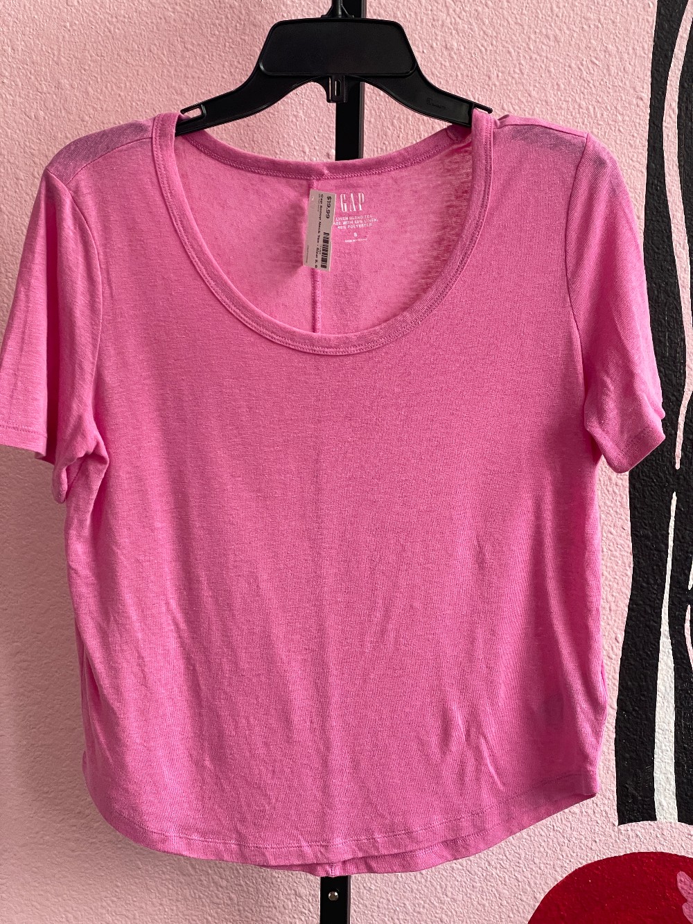 Gap Scoop Neck Tee