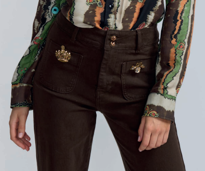 Oo La La - Pocket Denim w/ Brooch Detail - Brown