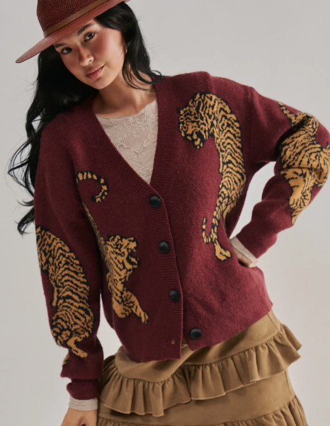 Urban Daisy - Tiger Jacquard Knit Sweater Cardigan - Burgandy